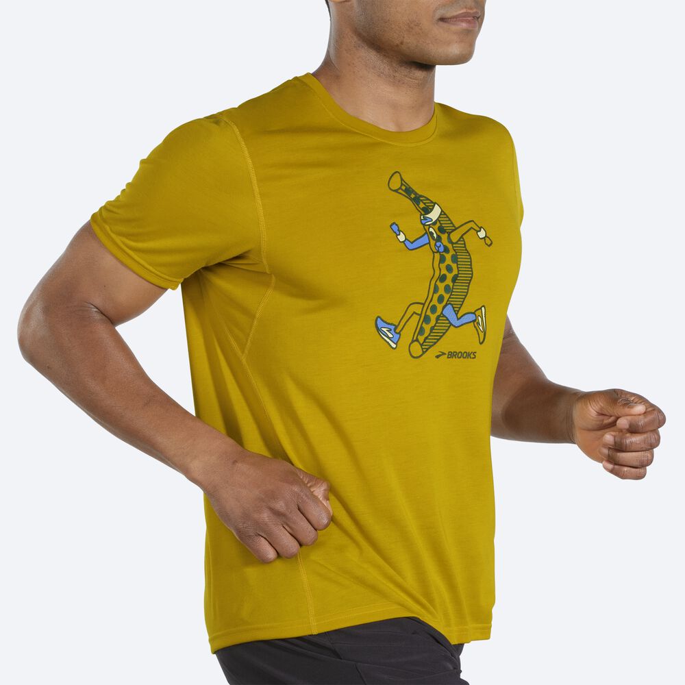 Camiseta Brooks Distance Estampadas Short Sleeve Hombre Doradas | Ecuador-70589